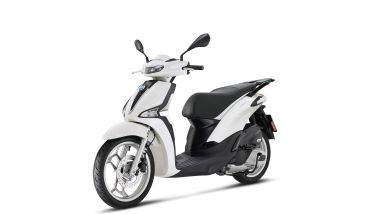 Nuovo Piaggio Liberty 125 2025: 3/4 anteriore