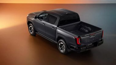 Nuovo Toyota Hilux: debutta la nono generazione del pick-up besteller della casa giapponese