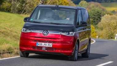 Nuovo Volkswagen Multivan eHybrid: in Italia solo la versione plug-in da 218 CV