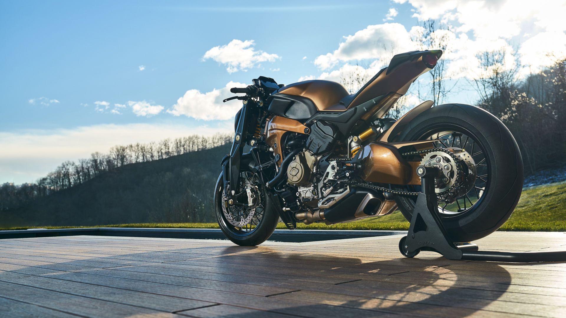 V4 Penta: A Limited-Edition Ducati Panigale V4 by Officine 