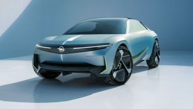 Opel a IAA 2023: la concept Experimental
