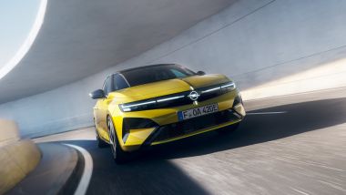 Opel Astra e Astra Sports Tourer 2026: debutto in primavera e prezzi ancora da comunicare