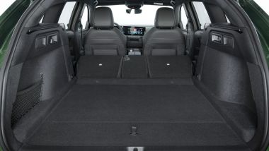 Opel Astra e Astra Sports Tourer 2026: il baule della ST arriva a 1.634 litri (1.339 litri la berlina)