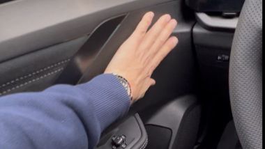 Opel Astra e Astra Sports Tourer 2026: plastiche rigide su porte, console e altre zone degli interni