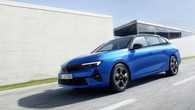 Opel Astra PHEV 2025: più efficiente e con maggiori prestazioni, ma prezzi invariati