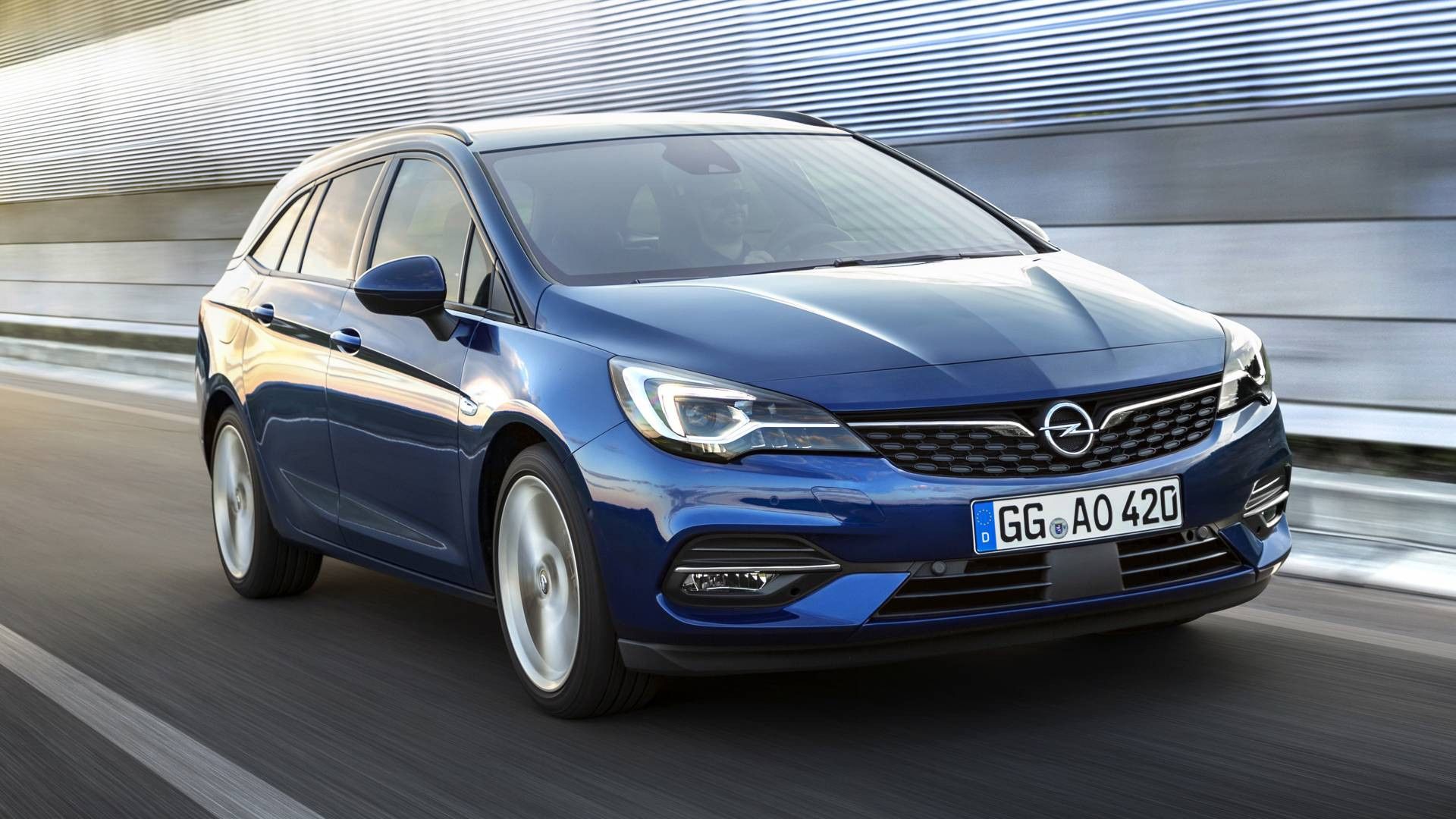 Opel Astra e Insignia Sports Tourer 2020: guida all'acquisto - MotorBox