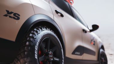 Opel Frontera GRAVEL: passaruota in plastica grezza e pneumatici tassellati
