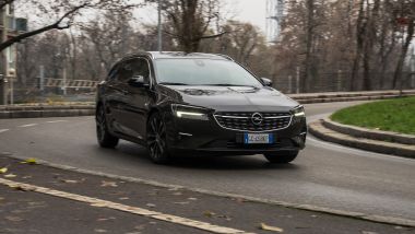 Opel Insignia 2.0 CDTI Ultimate: la prova su strada