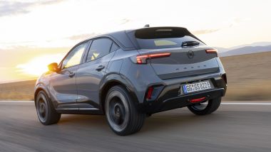 Opel Mokka GSE: l'autonomia dichiarata va da 324 a 336 km in funzione degli pneumatici scelti