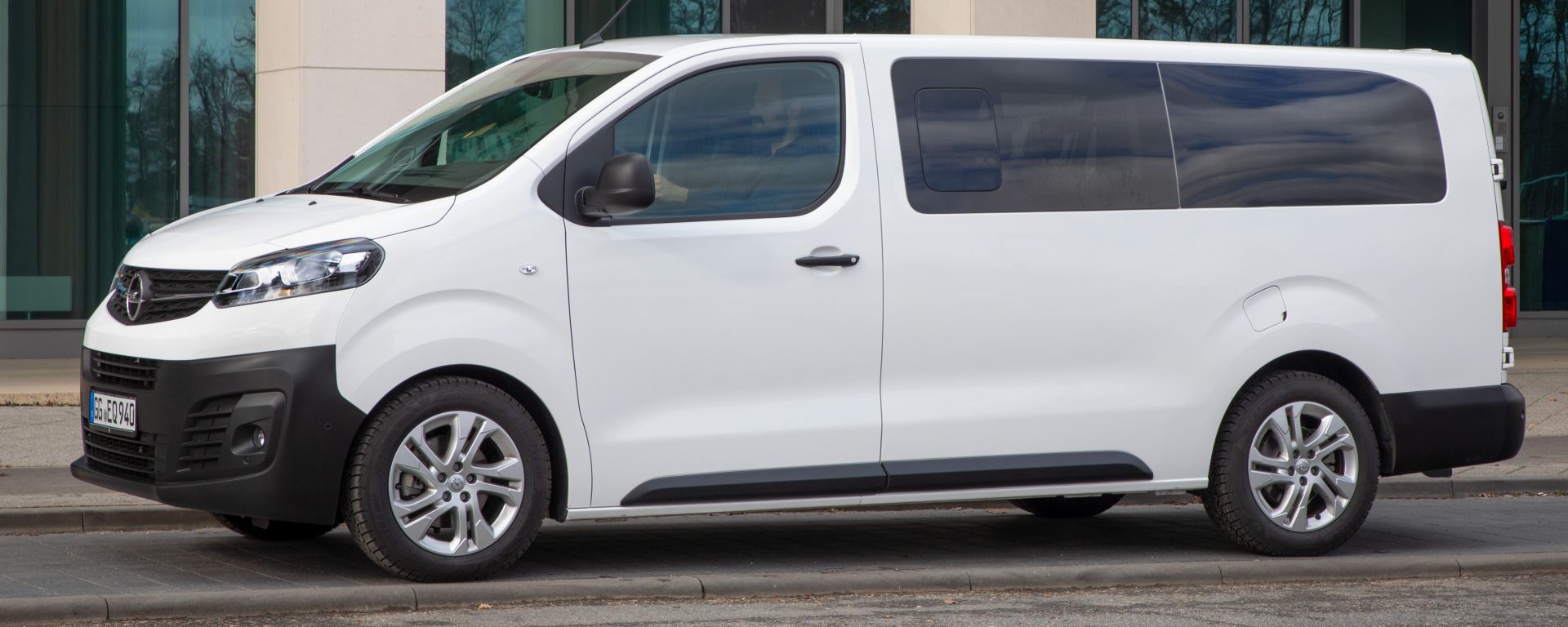 opel vivaro life 2020