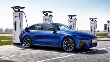 Optional in abbonamento BMW: la berlina elettrica i4