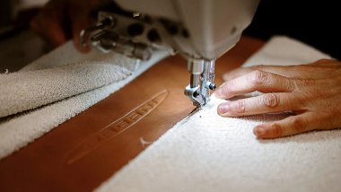 Pagani e jet privati: lavorazioni di lusso e su misura per i facoltosi clienti in tutto il mondo