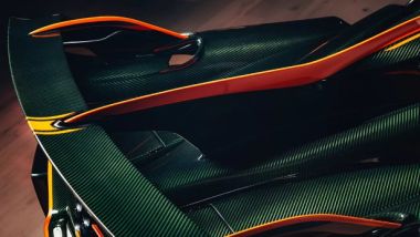 Pagani Huayra 70 Trionfo: carrozzeria in fibra di carbonio colore verde e profili arancioni