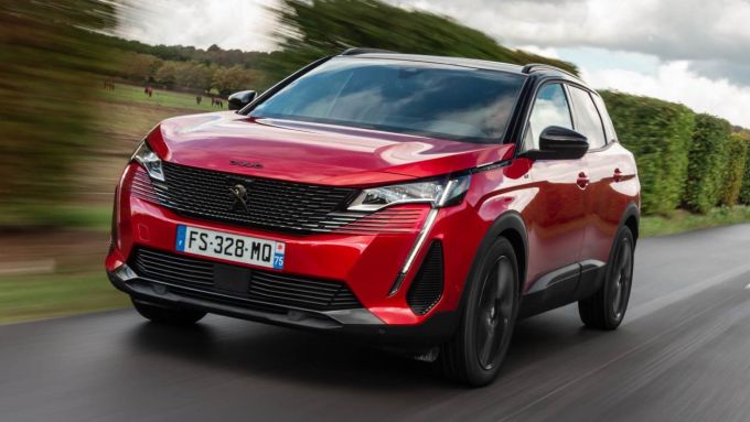 Confronto Tra Jeep Compass E Peugeot 3008