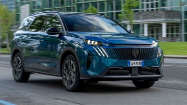 Peugeot 5008 è lunga 4 metri e 79