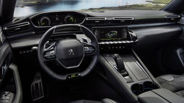 Peugeot 508 Sport Engineered: il posto di guida