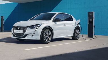 Peugeot al Salone di Parigi 2022: la 208 elettrica rinnovata