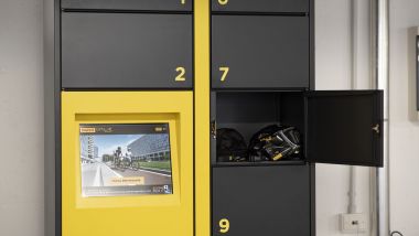 Pirelli Cycl-e Around, gli smart locker per i dipendenti
