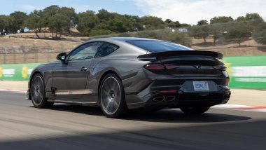 Pirelli P Zero e P Zero RS Trofeo: prestazioni al top su strada e in pista con la supercar inglese