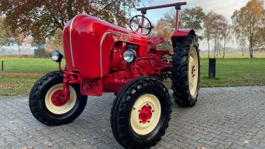 Porsche 308N Super LWB: il trattore d'epoca del costruttore tedesco del tutto restaurato