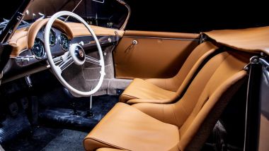 Porsche 356 Speedster: l'abitacolo riportato agli antichi splendori