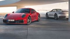 Porsche 911 Carrera 4: prezzi, dotazioni, scheda tecnica