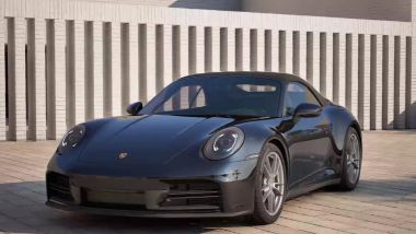 Porsche 911 Carrera Cabriolet rubata e smontata a Los Angeles, California: l'auto nuova