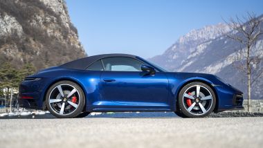 Porsche 911: esempio di perfetta integrazione della capote con il design dell'auto