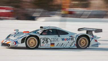 Porsche 911 GT1: alla guida il pilota Stéphane Ortelli