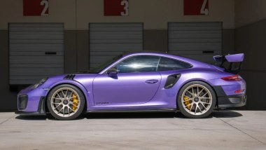 Porsche 911 GT2 RS: motore 6 cilindri boxer, 3,8 litri, biturbo con 700 CV