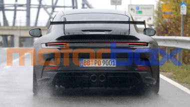 Porsche 911 GT3 2021 vista da dietro