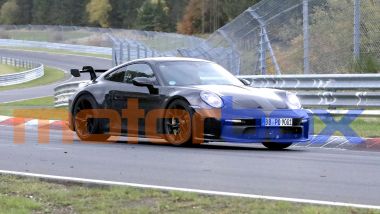 Porsche 911 GT3 2021: visuale di 3/4 anteriore