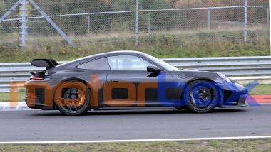 Porsche 911 GT3 2021: visuale laterale