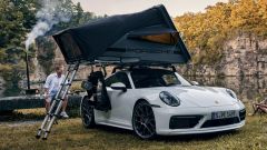 Porsche 911, tra gli optional 2022 pure la tenda da tetto. Prezzo