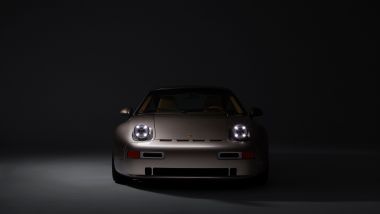 Porsche 928 by Nardone Automotive: un dettaglio dei fari a LED a scomparsa