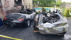 Porsche Boxster e Tesla Model S in fiamme: colpa delle batterie?