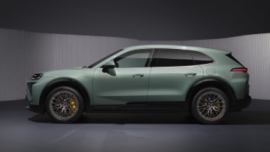 Porsche Cayenne Electric: design aerodinamico e contemporaneo per il SUV tedesco
