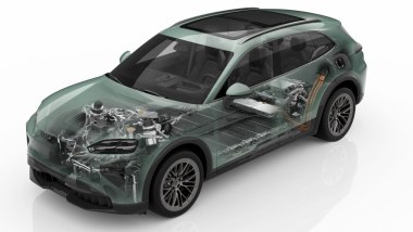 Porsche Cayenne Electric: sport utility con batteria da 113 kWh e 0-100 orari in 2,5 secondi