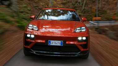 Porsche Macan Turbo Electric (2024)