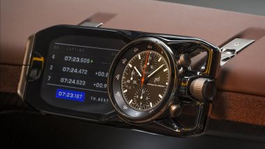 Porsche Mission X concept, il cronometro per il navigatore
