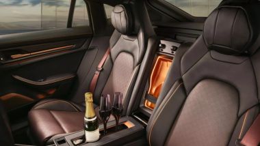 Porsche Panamera Sonderwunsch: il vano porta Champagne fra i sedili posteriori