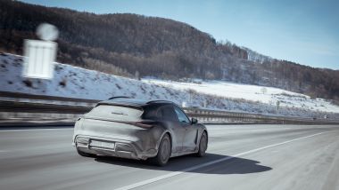 Porsche Taycan Cross Turismo: più spazio per chi siede dietro