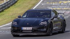 Nuova Porsche super Taycan 2024, il video del record al 'Ring