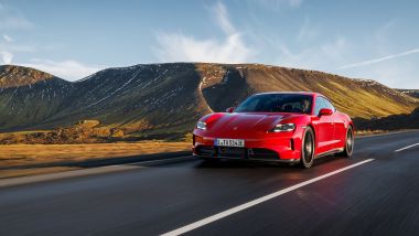 Porsche Taycan GTS 2025 - Anteriore