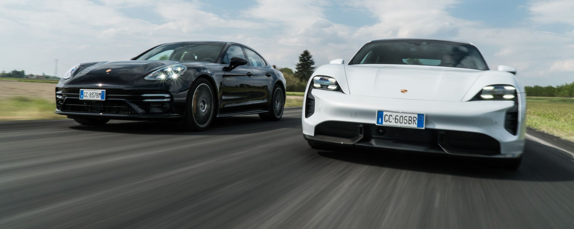 Porsche Panamera vs Taycan prova video auto elettrica e benzina MotorBox