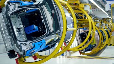 Produzione auto in calo, l'ecobonus non ha funzionato (non in questo senso)