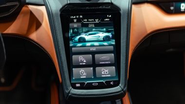 Profili di guida, più telemetria: più di un display di infotainment