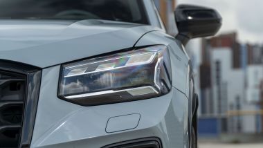 Prova Audi Q2 35 TFSI S tronic S line: i gruppi ottici Matrix LED