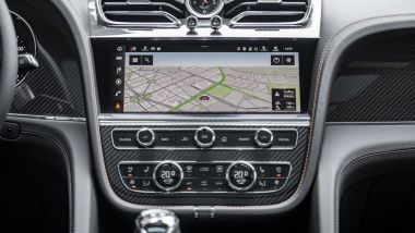 Prova Bentley Bentayga S V8: il touchscreen da 10,9'' del sistema infotainment