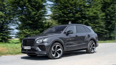 Prova Bentley Bentayga S V8: un SUV che sa essere vellutato o aggressivo